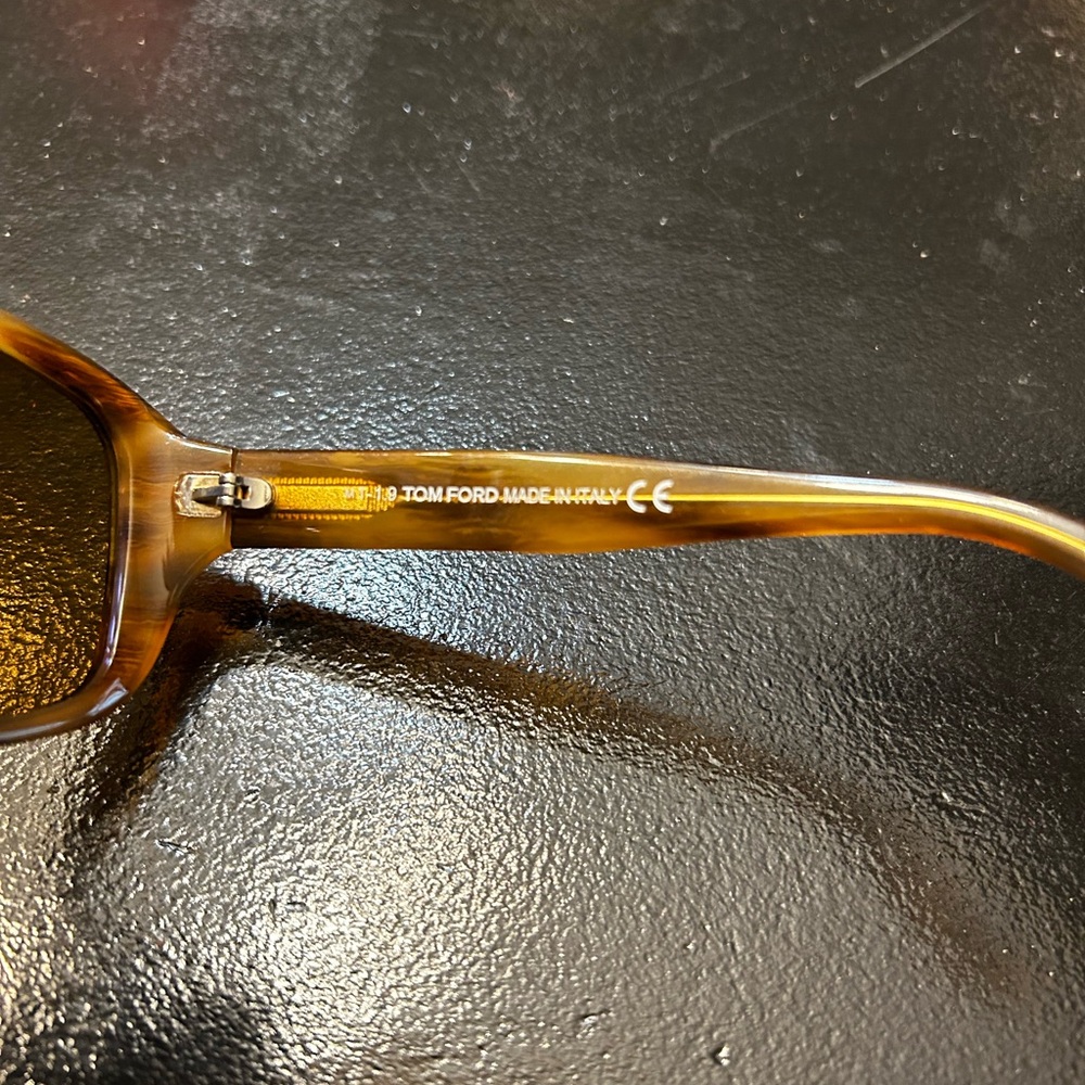 Tom Ford Sunglasses - Picture 4 of 7